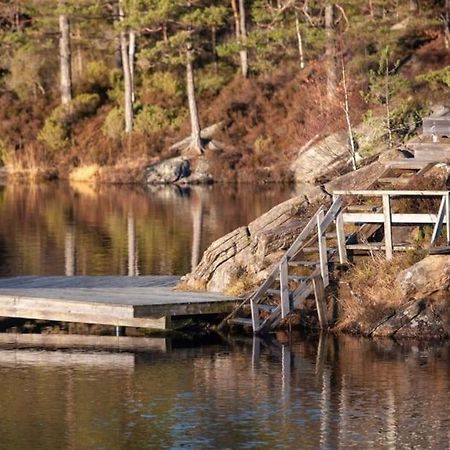 Romslig Og Fin Leilighet 17 Min Til Kristiansand Centrum Nodeland Exterior foto